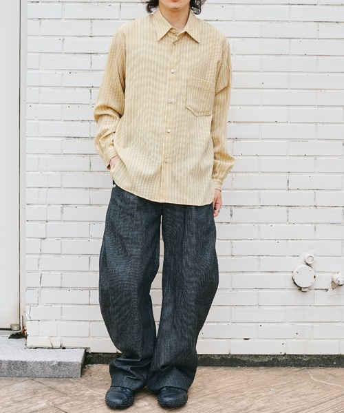 CONZ(コンズ)の「curve leg trousers pique denim 2.0(デニムパンツ・メンズ・ストライプ・1/3/2)」の11枚目の写真