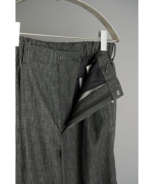 CONZ(コンズ)の「curve leg trousers pique denim 2.0(デニムパンツ・メンズ・ストライプ・1/3/2)」の20枚目の写真