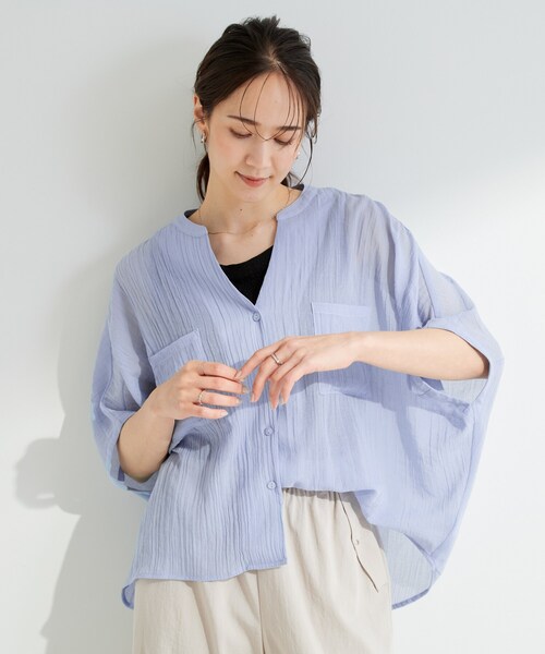 SHOO・LA・RUE(シューラルー)の「【洗濯機可/選べる6色】程よいシアー感が涼し気 ゆったりワッシャードルマンブラウス(シャツ/ブラウス・レディース・ホワイト/ライトブルー/ブラウン系その他/イエロー系その他/ブラック/オレンジ・00)」の14枚目の写真