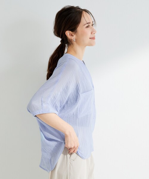 SHOO・LA・RUE(シューラルー)の「【洗濯機可/選べる6色】程よいシアー感が涼し気 ゆったりワッシャードルマンブラウス(シャツ/ブラウス・レディース・ホワイト/ライトブルー/ブラウン系その他/イエロー系その他/ブラック/オレンジ・00)」の15枚目の写真