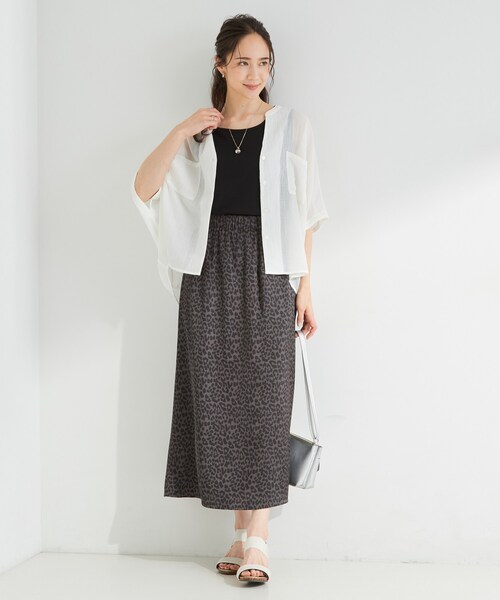 SHOO・LA・RUE（シューラルー）の「【洗濯機可】ナチュラルな風合いが魅力 シアードルマンブラウス（シャツ/ブラウス・レディース・ホワイト/ライトブルー/ブラウン系その他/イエロー系その他/ブラック/オレンジ・00）」の7枚目の写真