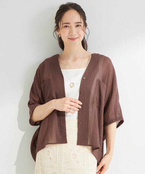 SHOO・LA・RUE（シューラルー）の「【洗濯機可】ナチュラルな風合いが魅力 シアードルマンブラウス（シャツ/ブラウス・レディース・ホワイト/ライトブルー/ブラウン系その他/イエロー系その他/ブラック/オレンジ・00）」の17枚目の写真