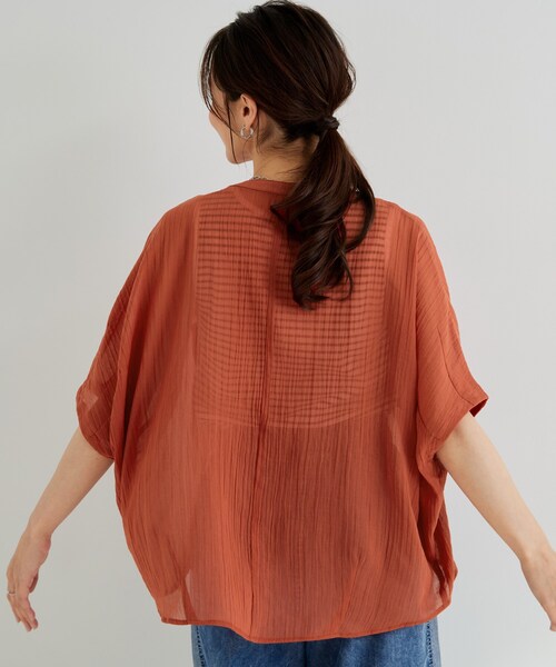 SHOO・LA・RUE（シューラルー）の「【洗濯機可】ナチュラルな風合いが魅力 シアードルマンブラウス（シャツ/ブラウス・レディース・ホワイト/ライトブルー/ブラウン系その他/イエロー系その他/ブラック/オレンジ・00）」の22枚目の写真