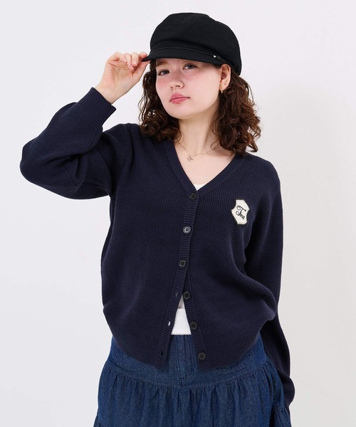 TINA:JOJUN(ティーナジョジュン)の「ワッペン付き Vネック ニット カーディガン TINA:JOJUN(ニット/セーター・レディース・アイボリー/ネイビー/ホワイト×ブラック・M)」の11枚目の写真
