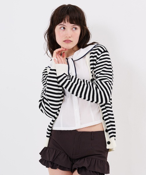 TINA:JOJUN(ティーナジョジュン)の「ワッペン付き Vネック ニット カーディガン TINA:JOJUN(ニット/セーター・レディース・アイボリー/ネイビー/ホワイト×ブラック・M)」の20枚目の写真