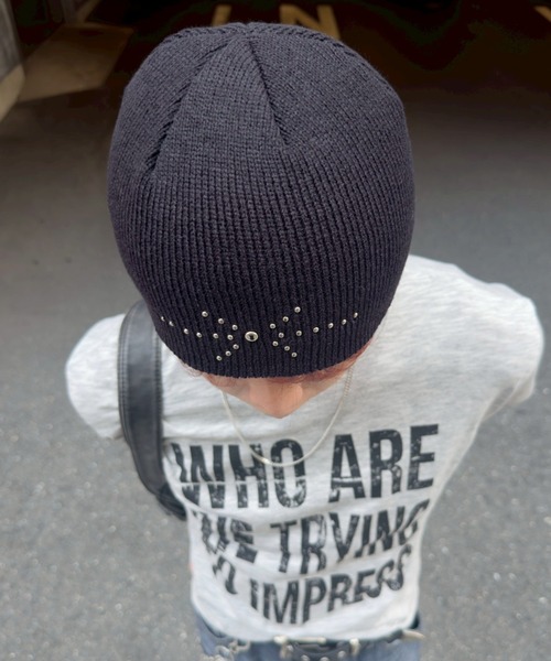 Chikashitsu +（チカシツプラス）の「【Chikashitsu +】stella studs knit beanie / 【チカシツプラス】ステラスタッズニットビーニー（ニットキャップ/ビーニー・メンズ・ブラック・ONE SIZE）」の10枚目の写真
