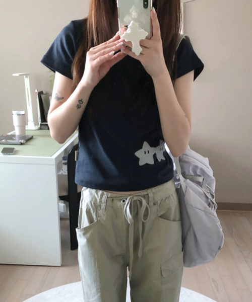 FUZZY SCAN(ファジスキャン)の「ボタンホールドハンドスタースリム半袖ネイビー(Tシャツ/カットソー・レディース・ネイビー・ONE SIZE)」の3枚目の写真