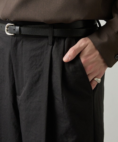 EASENCE(イーズエンス)の「【EASENCE】ドライツイル ストレッチ2タック センタープレス ワイドストレートパンツ スラックス / 速乾・UVカット(スラックス・メンズ・ブラック/ダークブラウン/チャコール/グレイッシュベージュ・M/S/L/XL)」の13枚目の写真