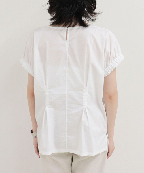 fredy emue(フレディエミュ)の「ウエストタックフレンチカットソーブラウス(Tシャツ/カットソー・レディース・ネイビー/オフホワイト/カーキ・38)」の7枚目の写真