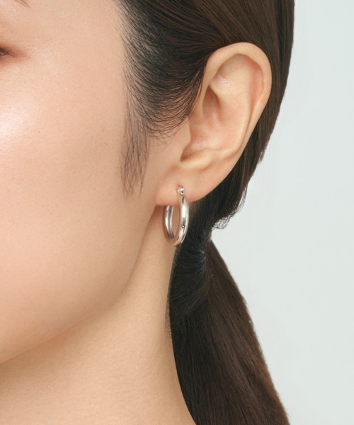 UNITED JEWELS-ef-(ユナイテッドジュエルズイフ)の「Hoop Pierce(ピアス(両耳用)・レディース・シルバー/イエローゴールド・FREE)」の6枚目の写真