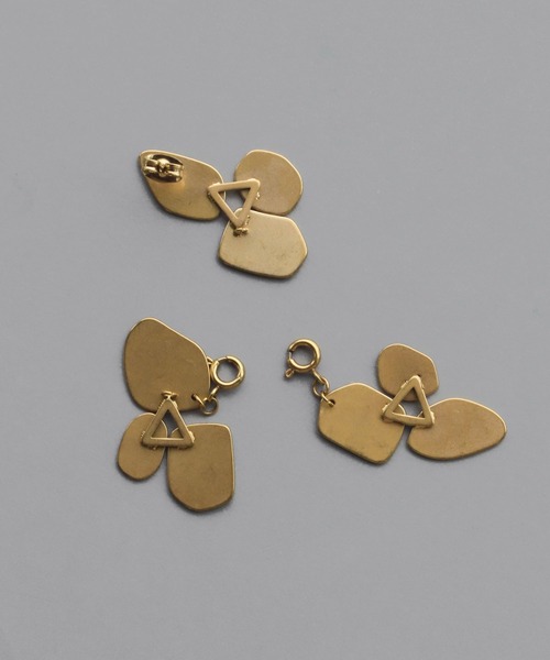 abaskdesign（アバスクデザイン）の「金属アレルギー対応　リーフモチーフロングピアス（ピアス（両耳用）・レディース・ゴールド・FREE）」の10枚目の写真