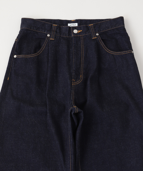 JIEDA（ジエダ）の「JIEDA / ジエダ ONE TUCK DENIM PANTS（デニムパンツ・メンズ・ネイビー・1/2）」の3枚目の写真