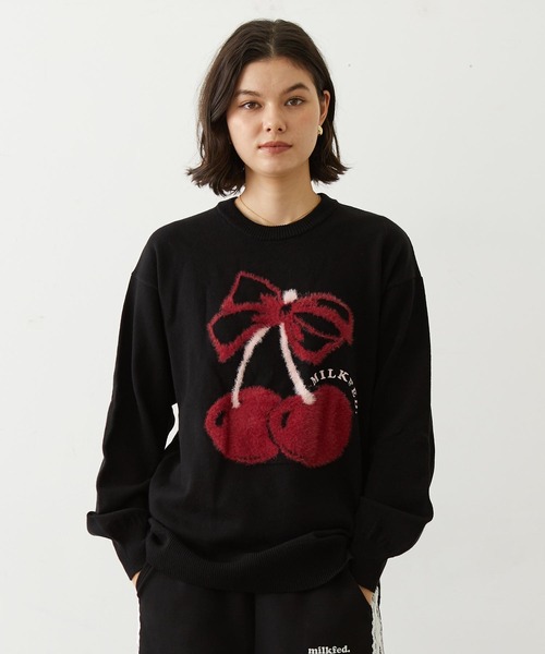 MILKFED.(ミルクフェド)の「CHERRY LOGO KNIT TOP(ニット/セーター・レディース・アッシュ/ブラック/オフホワイト・ONE SIZE)」の2枚目の写真