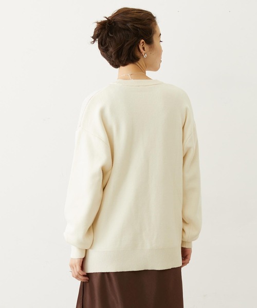 MILKFED.(ミルクフェド)の「CHERRY LOGO KNIT TOP(ニット/セーター・レディース・アッシュ/ブラック/オフホワイト・ONE SIZE)」の4枚目の写真