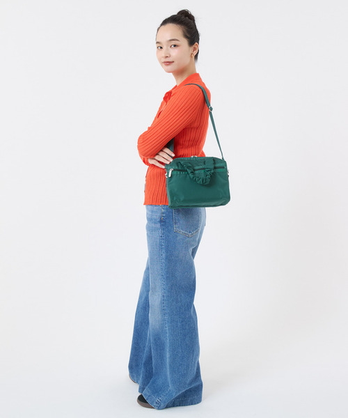 LeSportsac(レスポートサック)の「GH EVERYDAY SM SATCHEL エデングリーン(ショルダーバッグ・レディース・グリーン・FREE)」の3枚目の写真