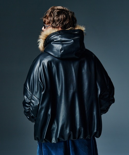 glamb(グラム)の「Synth Leather Puff Jacket / シンセレザーパフジャケット(ダウンジャケット/コート・メンズ・オレンジ/シルバー/ミント/ブラック・L/M/S)」の12枚目の写真