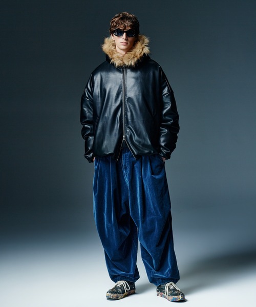 glamb(グラム)の「Synth Leather Puff Jacket / シンセレザーパフジャケット(ダウンジャケット/コート・メンズ・オレンジ/シルバー/ミント/ブラック・L/M/S)」の17枚目の写真