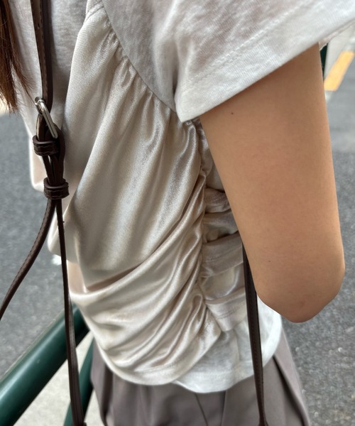 WILLFULLY（ウィルフリー）の「cache coeur mix slub velour tops（Tシャツ/カットソー・レディース・ブラック/モカ/アイボリー・FREE）」の11枚目の写真