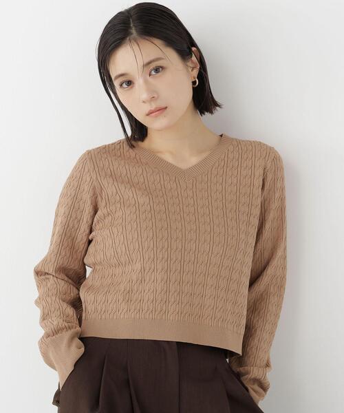NATURAL BEAUTY BASIC(ナチュラルビューティーベーシック)の「ケーブルショートニット(ニット/セーター・レディース・キャメル/ネイビー/グレー・FREE)」の3枚目の写真