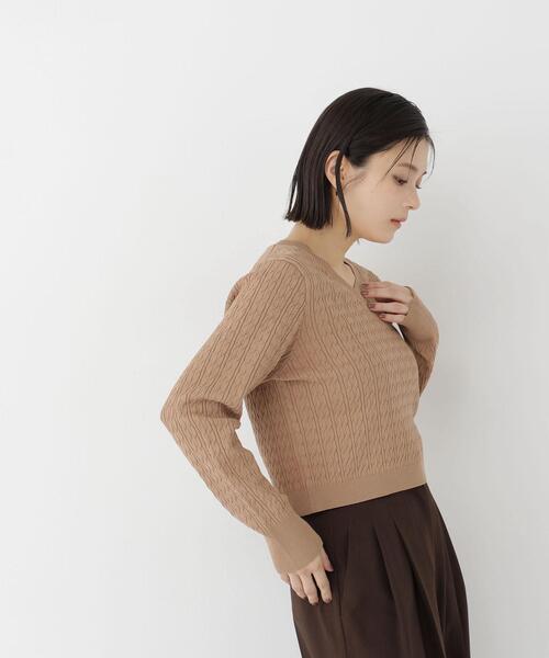 NATURAL BEAUTY BASIC(ナチュラルビューティーベーシック)の「ケーブルショートニット(ニット/セーター・レディース・キャメル/ネイビー/グレー・FREE)」の15枚目の写真