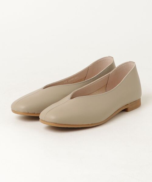 FLAT(フラット)の「牛革 Vカットフラットシューズ(パンプス・レディース・ダークベージュ/シルバー/ブラック・23.0cm/25.0cm/24.5cm/24.0cm/23.5cm/22.5cm)」の13枚目の写真