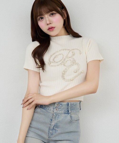 Belle Charme(ベルシャルム)の「【Belle Charme】BC Bijou Logo Rib Knit(ニット/セーター・レディース・ピンク/ブラック/ベージュ/アイボリー・FREE)」の3枚目の写真