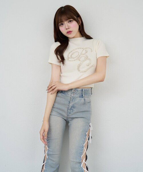 Belle Charme(ベルシャルム)の「【Belle Charme】BC Bijou Logo Rib Knit(ニット/セーター・レディース・ピンク/ブラック/ベージュ/アイボリー・FREE)」の7枚目の写真
