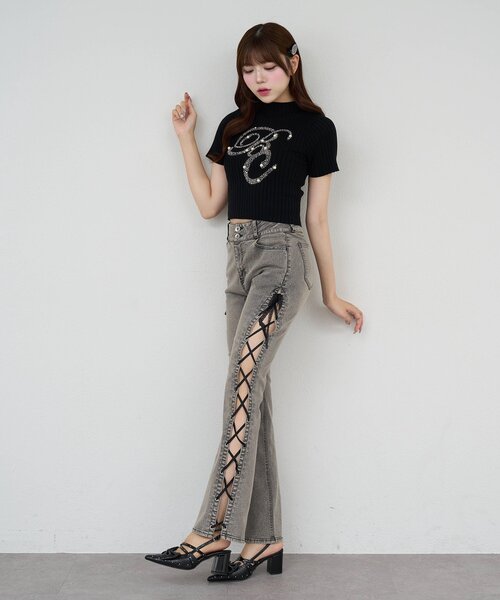 Belle Charme(ベルシャルム)の「【Belle Charme】BC Bijou Logo Rib Knit(ニット/セーター・レディース・ピンク/ブラック/ベージュ/アイボリー・FREE)」の11枚目の写真