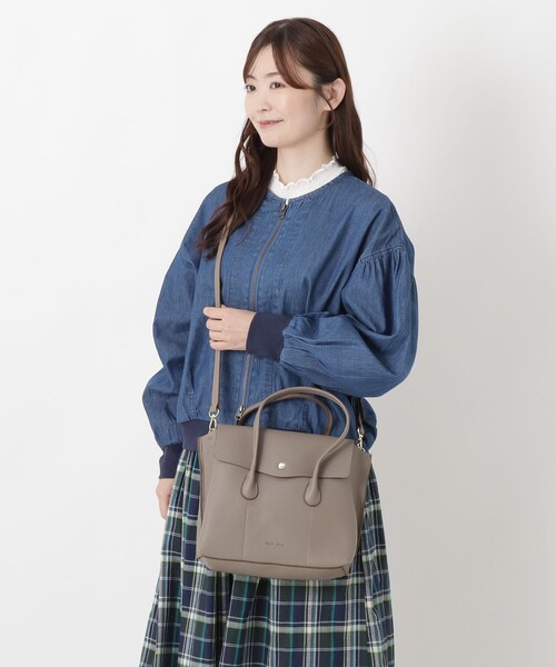 one'sterrace(ワンズテラス)の「Legato LargoかるいかばんDuo2wayショルダー(ショルダーバッグ・レディース・ブラック系8/ベージュ系その他7/アイボリー系8・99)」の11枚目の写真