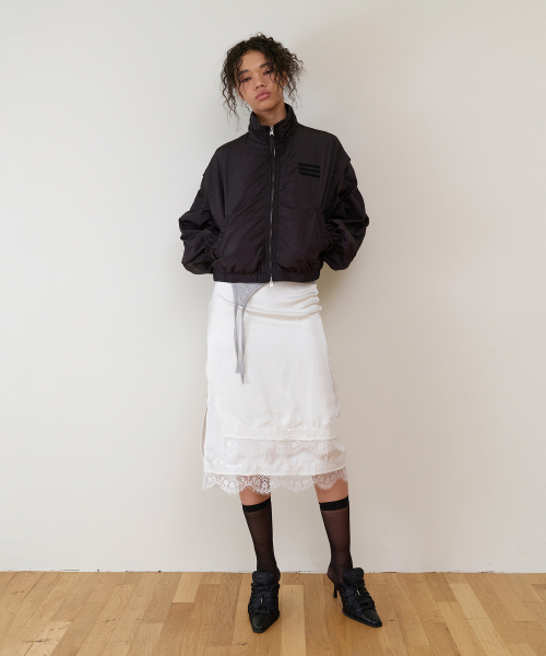 THEVINYLHOUSE（ザバイニルハウス）の「FEMININE SLIT LACE SKIRT(W) WHITE（スカート・レディース・その他・SMALL/MEDIUM）」の5枚目の写真