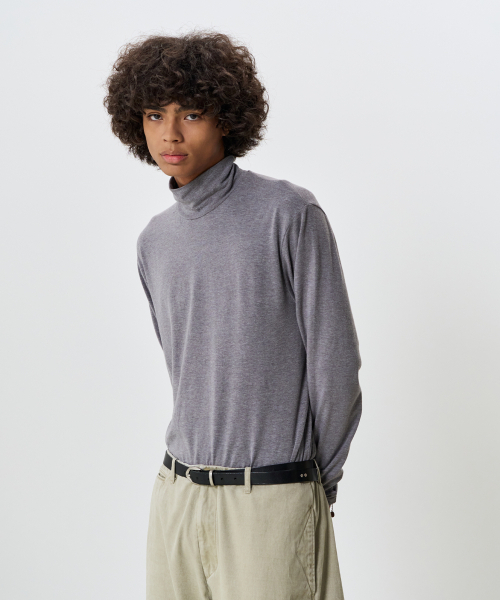 NOUN(ノウン)の「Mellow タートルネックTシャツ (メランジグレー)(Tシャツ/カットソー・メンズ・ライトグレー・LARGE/MEDIUM)」の2枚目の写真