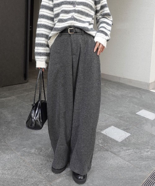 CORNERS(コーナーズ)の「ストレッチフェイクウールセンタープレスワイドパンツ(スラックス・レディース・ブラウン/オートミール/チャコールグレー・M)」の5枚目の写真