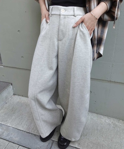 CORNERS(コーナーズ)の「ストレッチフェイクウールセンタープレスワイドパンツ(スラックス・レディース・ブラウン/オートミール/チャコールグレー・M)」の8枚目の写真