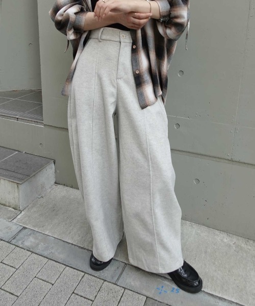 CORNERS(コーナーズ)の「ストレッチフェイクウールセンタープレスワイドパンツ(スラックス・レディース・ブラウン/オートミール/チャコールグレー・M)」の9枚目の写真