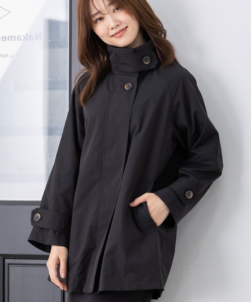 MAISONCOMFY (メゾンコンフィ)の「【スタンドAラインコート】きちんと感と上品さを兼ね備えた後ろ姿まで美しいAラインコート(トレンチコート・レディース・ブラック/ベージュ・FREE)」の5枚目の写真