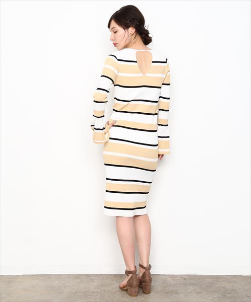 ADAM ET ROPE'(アダムエロペ)の「リブフリルスリーブドレス(ワンピース・レディース・キナリ/ダークオリーブ/イエロー系その他・FREE)」の2枚目の写真