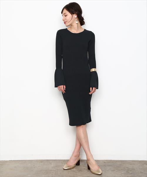 ADAM ET ROPE'(アダムエロペ)の「リブフリルスリーブドレス(ワンピース・レディース・キナリ/ダークオリーブ/イエロー系その他・FREE)」の17枚目の写真