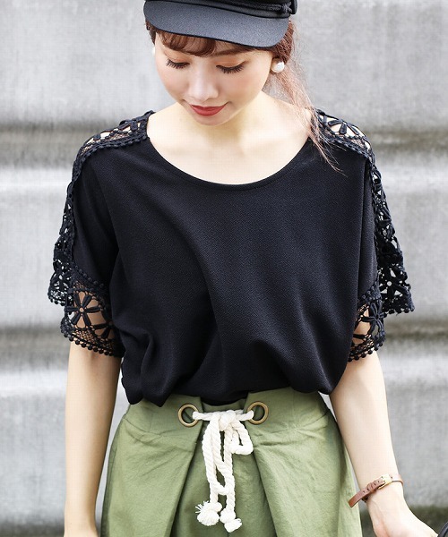 reca(レカ)の「透かしライン ゆったり 袖花柄レースカットソー(Tシャツ/カットソー・レディース・ホワイト/ブラック/ネイビー・FREE)」の22枚目の写真