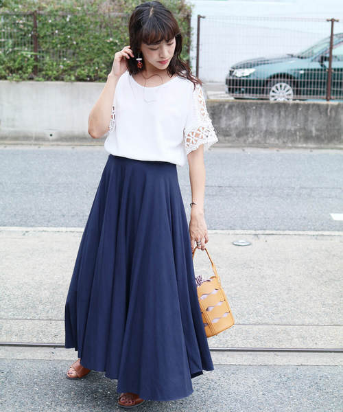 reca(レカ)の「透かしライン ゆったり 袖花柄レースカットソー(Tシャツ/カットソー・レディース・ホワイト/ブラック/ネイビー・FREE)」の14枚目の写真