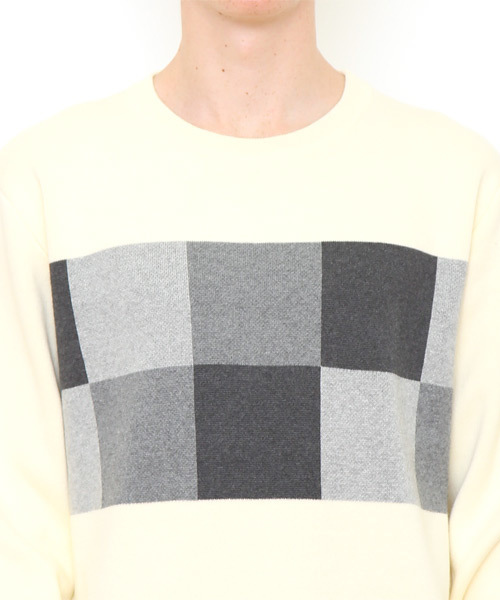 Design Tshirts Store graniph（デザイン　ティーシャツ　ストア　グラニフ）の「ヘヴィーウェイトチェックラインニット（ニット/セーター・メンズ・オフホワイト・LARGE/SMALL/MEDIUM）」の2枚目の写真