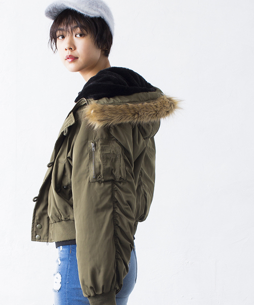 WEGO（ウィゴー）の「WEGO/ボリュームギャザーN2-B（ミリタリージャケット・レディース・ブラック/カーキ/ライトピンク・FREE）」の3枚目の写真