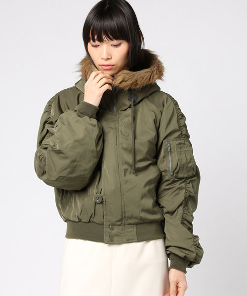 WEGO（ウィゴー）の「WEGO/ボリュームギャザーN2-B（ミリタリージャケット・レディース・ブラック/カーキ/ライトピンク・FREE）」の11枚目の写真