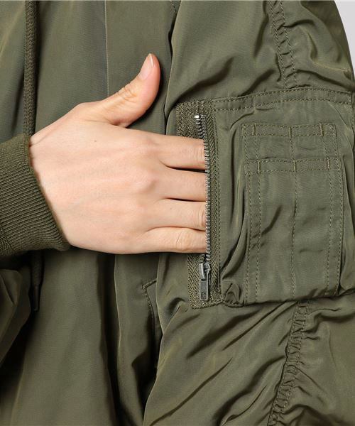 WEGO（ウィゴー）の「WEGO/ボリュームギャザーN2-B（ミリタリージャケット・レディース・ブラック/カーキ/ライトピンク・FREE）」の16枚目の写真