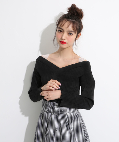 one after another NICE CLAUP(ワンアフターアナザーナイスクラップ)の「Vあき肩レーストップス(Tシャツ/カットソー・レディース・ブラック/パープル/グレー/オフホワイト・フリー)」の13枚目の写真