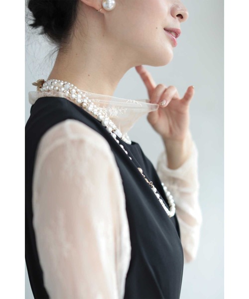 cawaii(カワイイ)の「ハイネック シアーレース刺繍トップス(シャツ/ブラウス・レディース・ベージュ/ブラック・M/XL/L)」の8枚目の写真