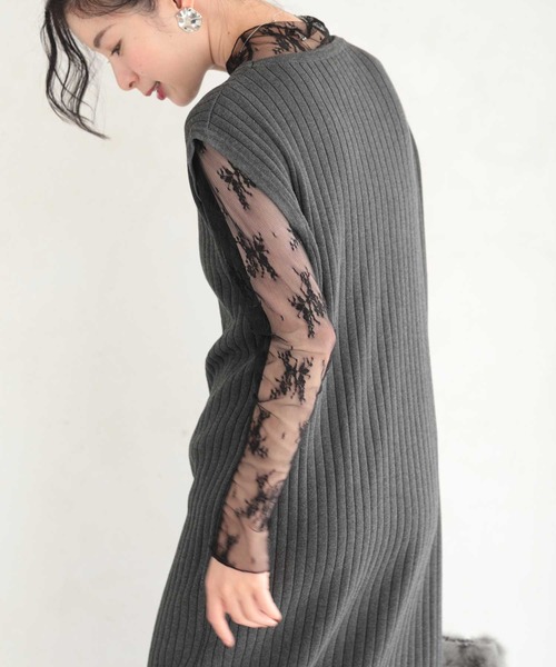 cawaii(カワイイ)の「ハイネック シアーレース刺繍トップス(シャツ/ブラウス・レディース・ベージュ/ブラック・M/XL/L)」の6枚目の写真