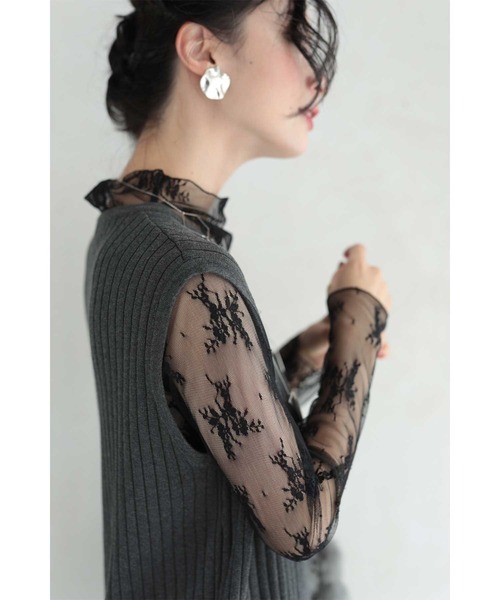 cawaii(カワイイ)の「ハイネック シアーレース刺繍トップス(シャツ/ブラウス・レディース・ベージュ/ブラック・M/XL/L)」の14枚目の写真