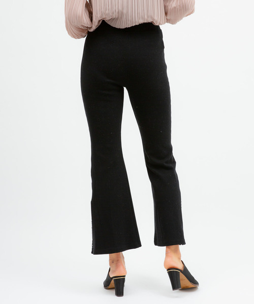 UNITED TOKYO（ユナイテッドトウキョウ）の「サイドホックリブフレアパンツ（その他パンツ・レディース・ブラック/ベージュ・1）」の8枚目の写真