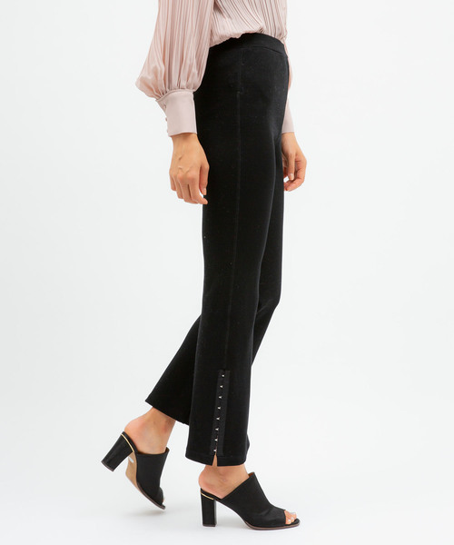 UNITED TOKYO（ユナイテッドトウキョウ）の「サイドホックリブフレアパンツ（その他パンツ・レディース・ブラック/ベージュ・1）」の9枚目の写真