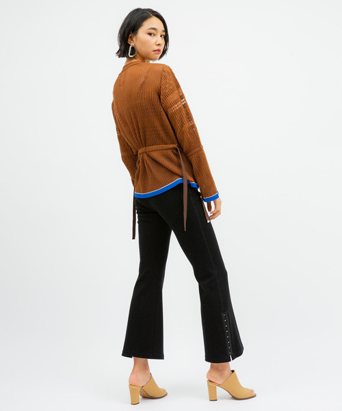 UNITED TOKYO（ユナイテッドトウキョウ）の「サイドホックリブフレアパンツ（その他パンツ・レディース・ブラック/ベージュ・1）」の13枚目の写真